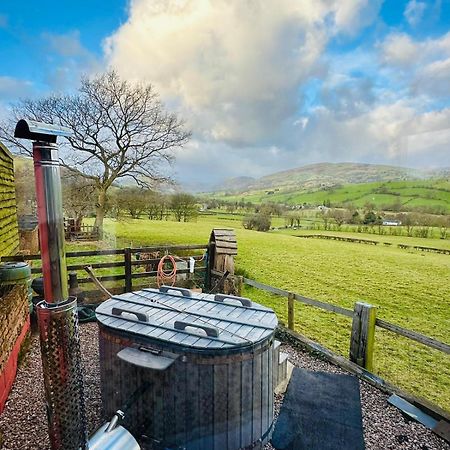 The Retreat Villa Llanrhaeadr-ym-Mochnant Kültér fotó