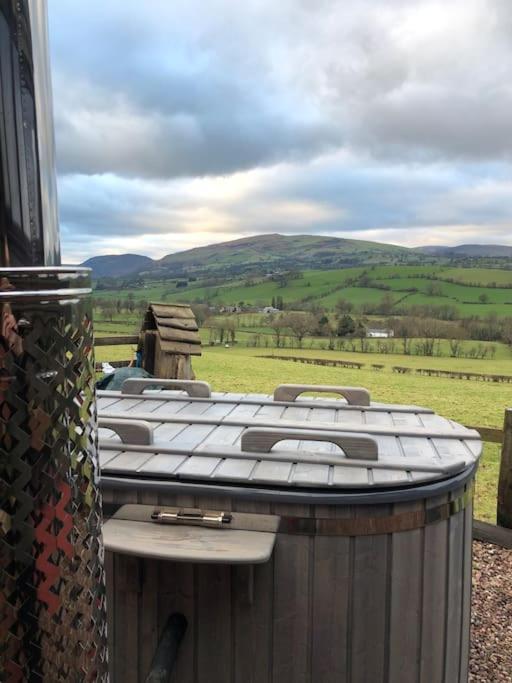 The Retreat Villa Llanrhaeadr-ym-Mochnant Kültér fotó