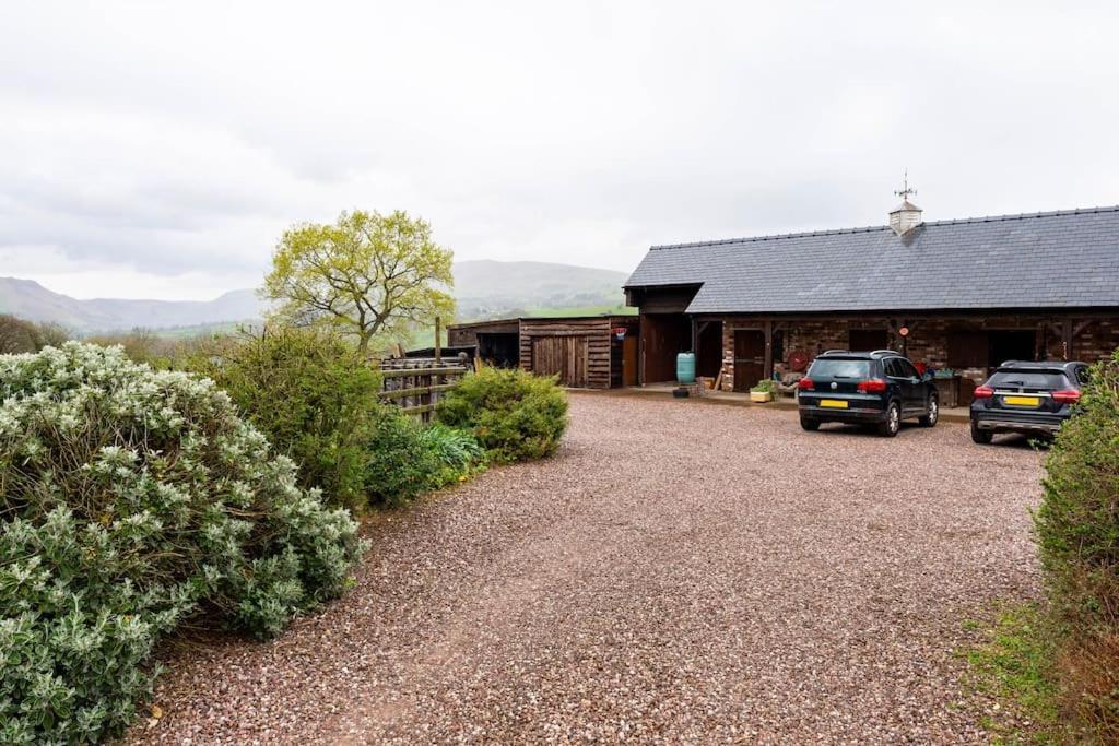 The Retreat Villa Llanrhaeadr-ym-Mochnant Kültér fotó